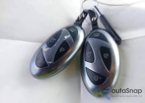 2025 Hyundai Elantra Sel Sport z USA, uszkodzony, nr VIN KMHLM4DG4SU973938